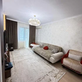 In Baku 110.0 m² apartment is for sale - Image 10