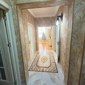 In Baku 105.0 m² apartment is for sale - Image 2