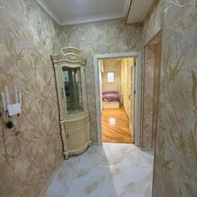 In Baku 105.0 m² apartment is for sale - Image 5