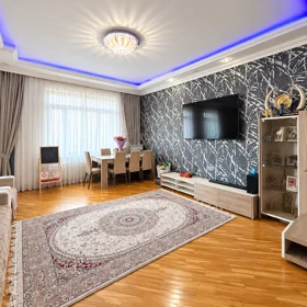 In Baku 115.0 m² apartment is for sale - Image 5