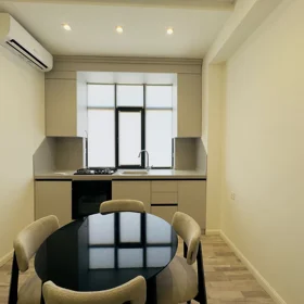 In Baku nan m² apartment is for sale - Image 4