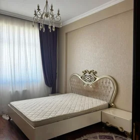 In Baku 90.0 m² apartment is for rent - Image 2