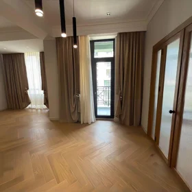 In Baku 134.0 m² apartment is for sale - Image 5