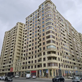 In Baku 126.0 m² apartment is for sale - Image 3