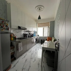 In Khirdalan 66.0 m² apartment is for sale - Image 3