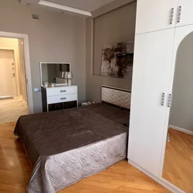 In Baku 60.0 m² apartment is for rent - Image 3