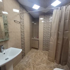 In Baku 80.0 m² apartment is for rent - Image 7