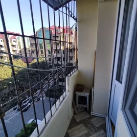 In Baku 65.0 m² apartment is for sale - Image 10