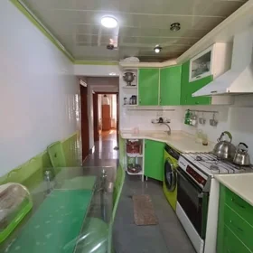 In Baku 80.0 m² apartment is for sale - Image 4