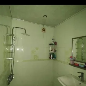 In Baku 82.0 m² apartment is for sale - Image 8