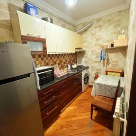 In Khirdalan 65.0 m² apartment is for sale - Image 2
