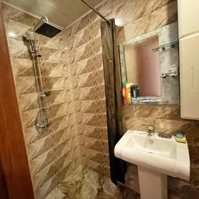 In Khirdalan 65.0 m² apartment is for sale - Image 8