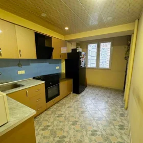 In Baku 70.0 m² apartment is for sale - Image 6