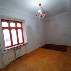 In Baku 65.0 m² apartment is for sale - Image 3
