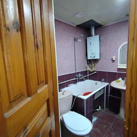 In Baku 65.0 m² apartment is for sale - Image 10