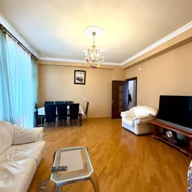 In Baku 105.0 m² apartment is for sale - Image 3