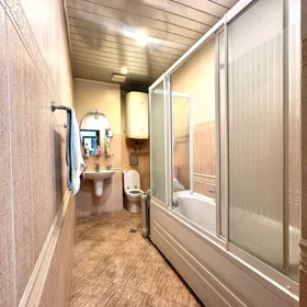 In Baku 105.0 m² apartment is for sale - Image 10