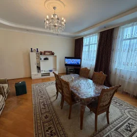 In Baku 125.0 m² apartment is for sale - Image 4