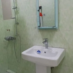 In Baku 80.0 m² apartment is for rent - Image 2
