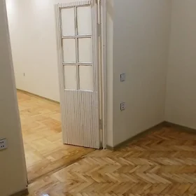 In Baku 80.0 m² apartment is for rent - Image 8