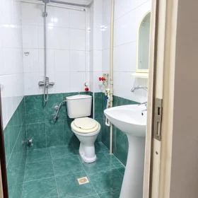 In Baku 50.0 m² apartment is for rent - Image 9
