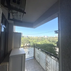 In Baku 100.0 m² apartment is for sale - Image 9