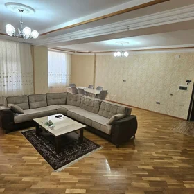 In Baku 130.0 m² apartment is for sale - Image 4