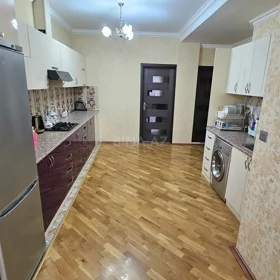 In Baku 130.0 m² apartment is for sale - Image 6
