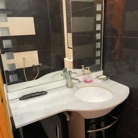In Baku 221.0 m² apartment is for sale - Image 8