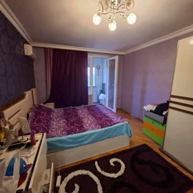 In Baku 87.0 m² apartment is for rent - Image 3