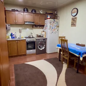 In Baku 70.0 m² apartment is for sale - Image 3