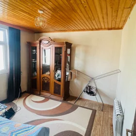 In nan 100.0 m² house with 4.0 rooms is for sale - Image 6