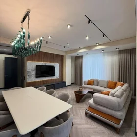 In Baku 141.0 m² apartment is for sale - Image 5