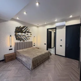 In Baku 141.0 m² apartment is for sale - Image 9