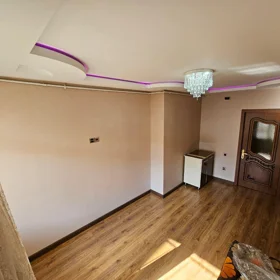 In Baku 100.0 m² apartment is for sale - Image 9