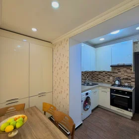 In Baku 60.0 m² apartment is for sale - Image 2