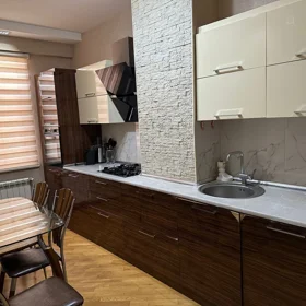 In Baku 900.0 m² apartment is for sale - Image 8