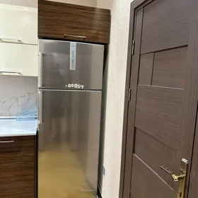 In Baku 900.0 m² apartment is for sale - Image 9