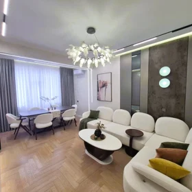 In Baku 120.0 m² apartment is for sale - Image 5