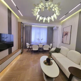 In Baku 120.0 m² apartment is for sale - Image 6