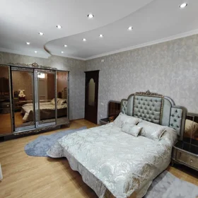 In Baku 122.0 m² apartment is for sale - Image 4