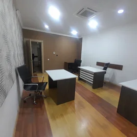 In Baku 25.0 m² office is for rent - Image 2
