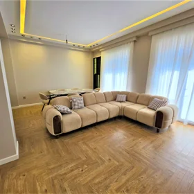 In Baku 120.0 m² apartment is for rent - Image 3