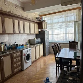 In Baku 100.0 m² apartment is for rent - Image 5