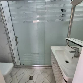 In Baku 90.0 m² apartment is for rent - Image 2