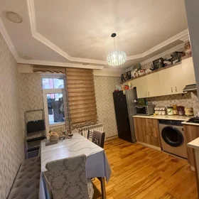 In Baku 60.0 m² apartment is for sale - Image 2