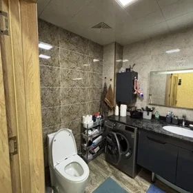 In Baku 87.0 m² apartment is for sale - Image 2