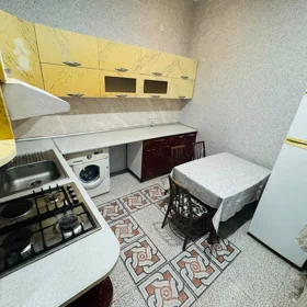 In Baku 100.0 m² house with 4.0 rooms is for sale - Image 6