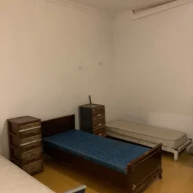 In Baku 90.0 m² apartment is for sale - Image 2