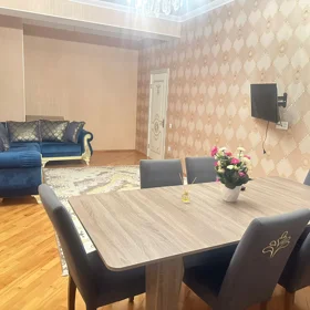 In Baku 90.0 m² apartment is for rent - Image 3